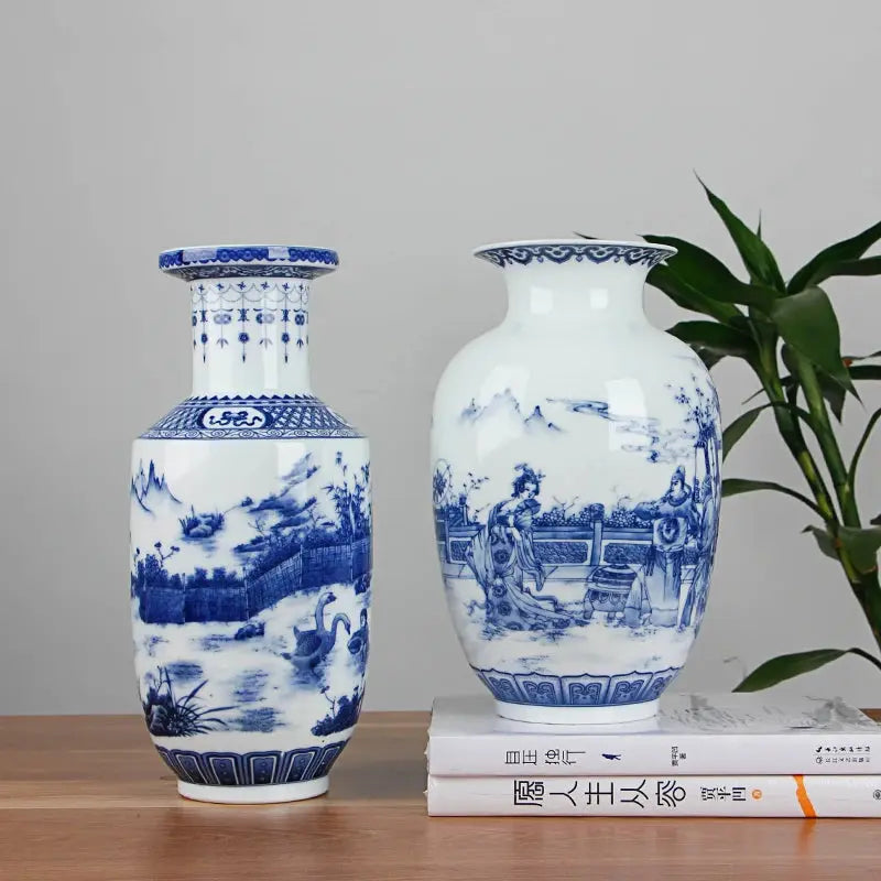 Classic Chinese Blue and White Ceramic Vase Antique Tabletop Porcelain Flower Vase For Hotel Dining Room Decoration Auraveia