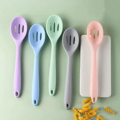 Long Handle Silicone Ladle Soup Spoon Colander Ramen Noodles Tablespoons Scoop Rice Salad Stirring Spoons Kitchen Teaspoons - Auraveia