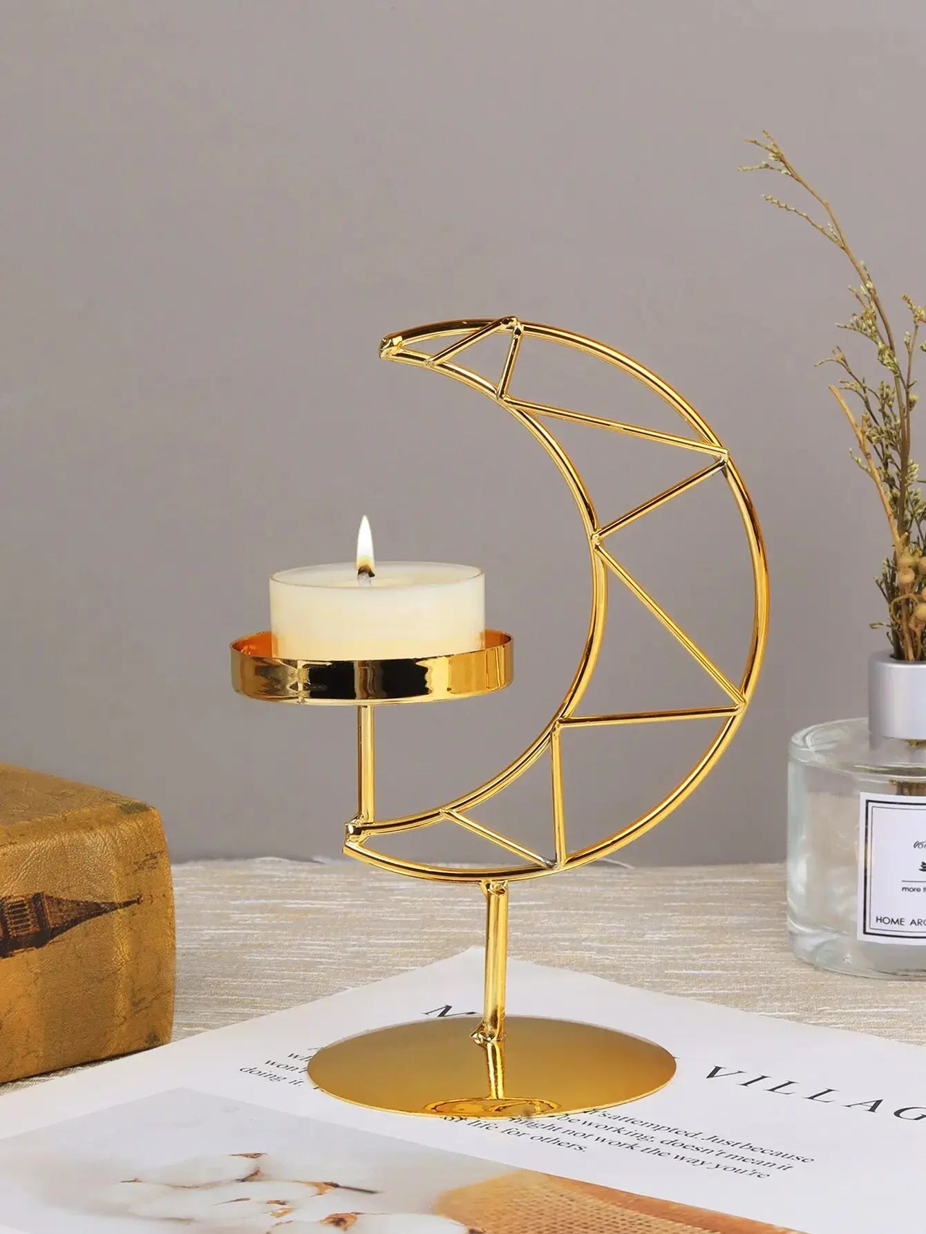 1pc Holder for Pillar Candles Metal Candlestick Moon Shape Stand Desktop Tealight Decoration for Dining Party Wedding - Auraveia