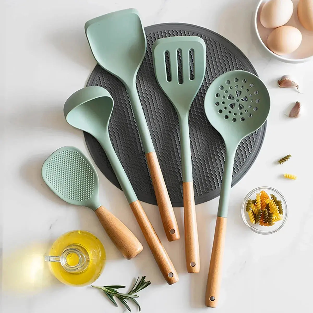 Silicone Kitchen Utensils Set Wooden Handle Non-stick Spatula Cookware Set Fried Shovel Leaky Spoon Rice Spoon Kitchen Tool Sets - Auraveia